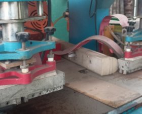 Máy ép cao tầng 2 đầu ép, màn hình PLC